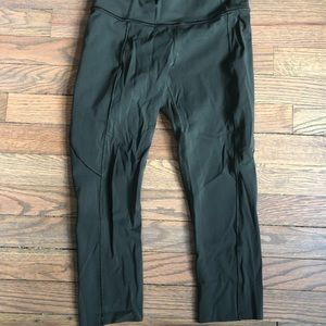 Cropped hunter green fast and free Lululemon